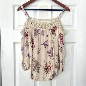 LoveStitch Floral Blouse Size Small Purple Cream